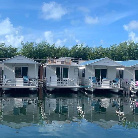 Aqua Lodges At Hurricane Hole Marina Stock Island Εξωτερικό φωτογραφία