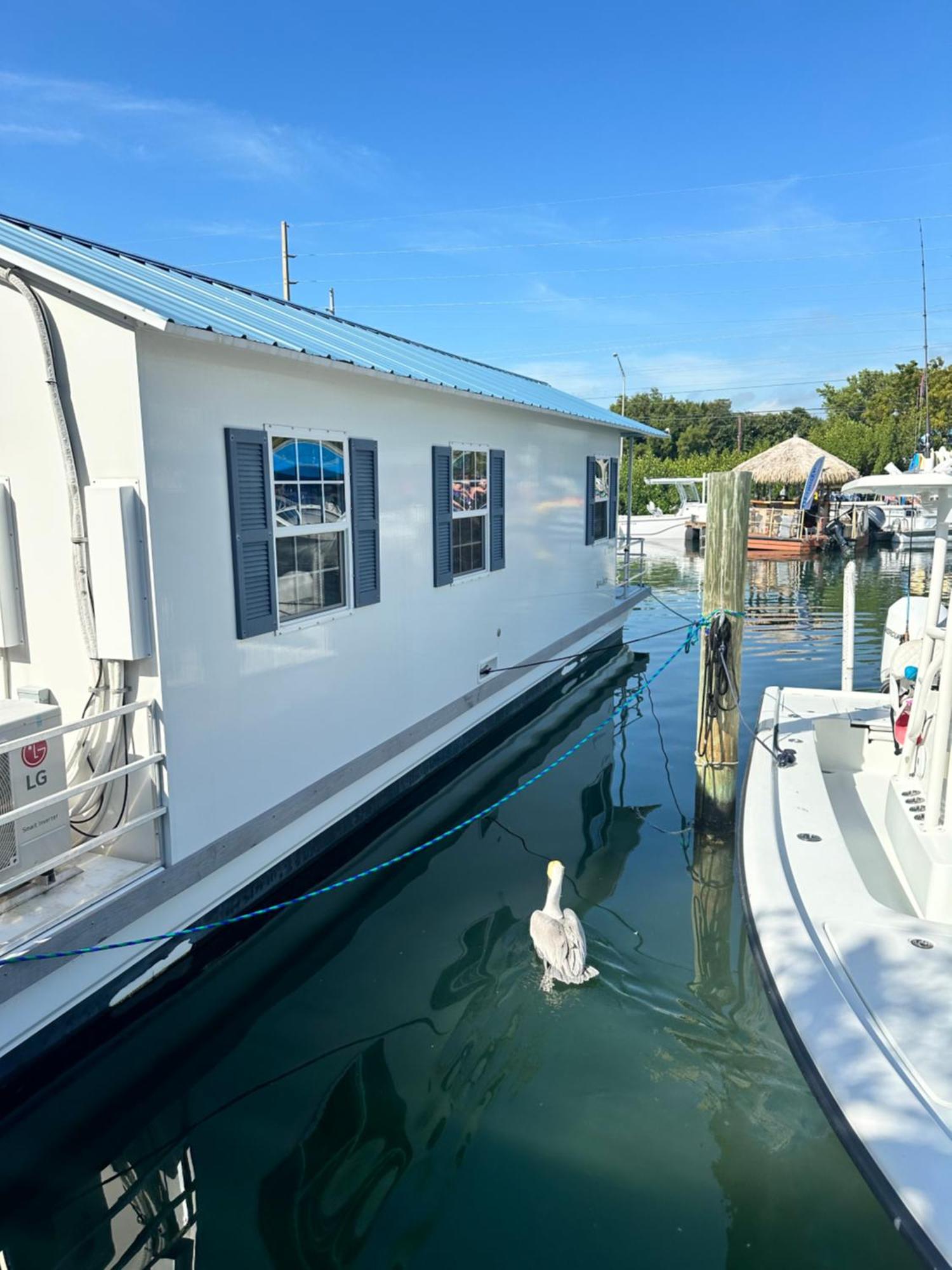 Aqua Lodges At Hurricane Hole Marina Stock Island Εξωτερικό φωτογραφία